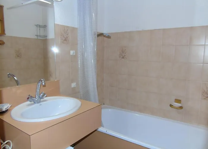 Апартаменты Spacieux 6 Personnes Avec Balcon A - Fr-1-198-127